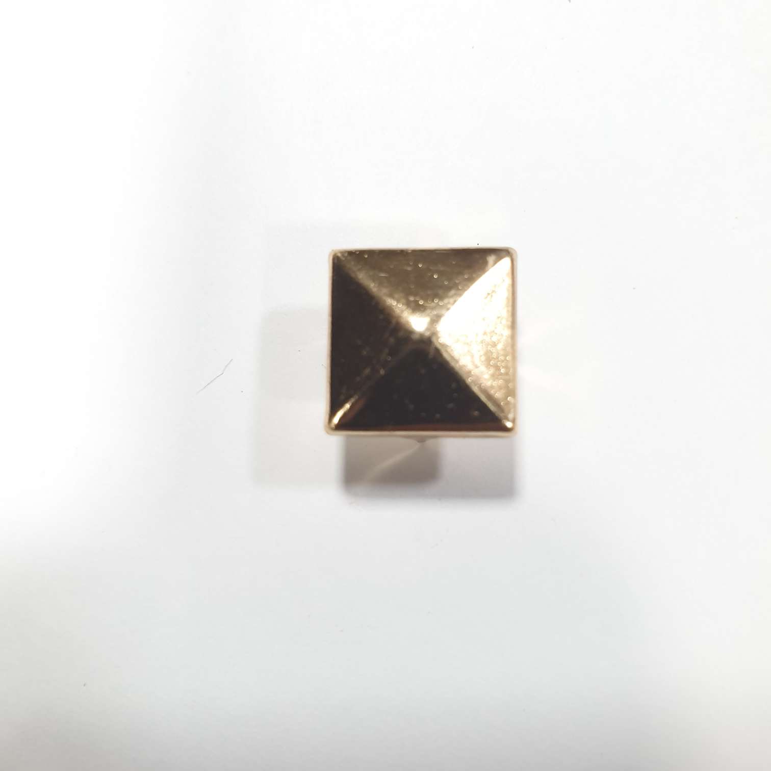 Studs — 12MM PYRAMID LEG